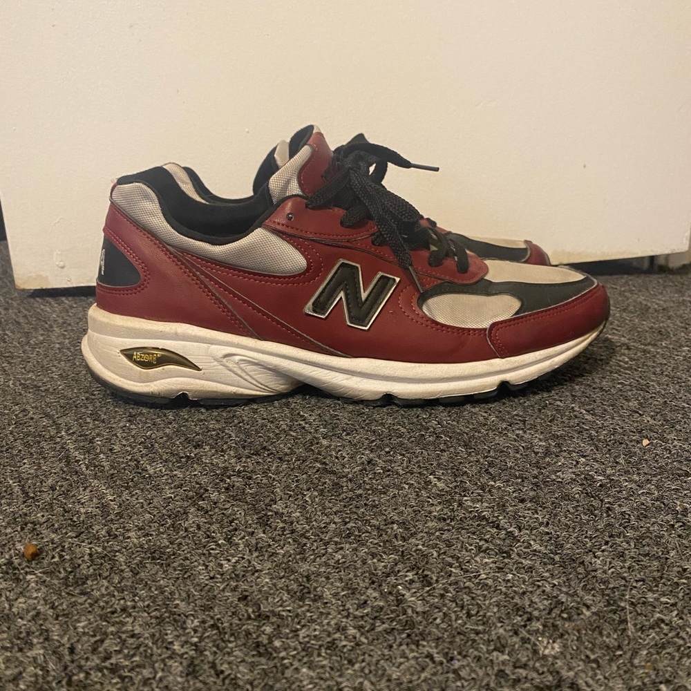 New Balance 498 burgundy silver made in USA size 11.5 o box good condition